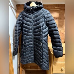 LL Bean Ultralight 850 down hooded coat, 3/4 length